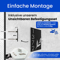Geschmückte Hausnummer mit Blätterzweig -  Hausnummer
