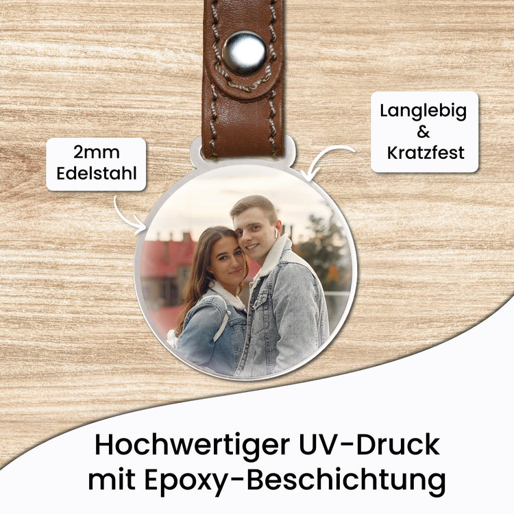 Zwei Fotos Anhänger